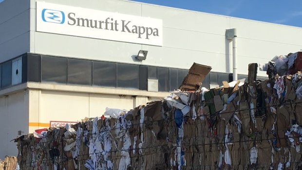 dl smurfit kappa paper packaging cardboard recycling ftse 100 min