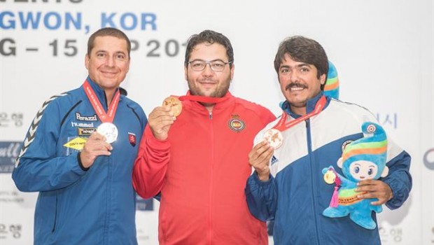 ep alberto fernandezsu oro mundialtrap