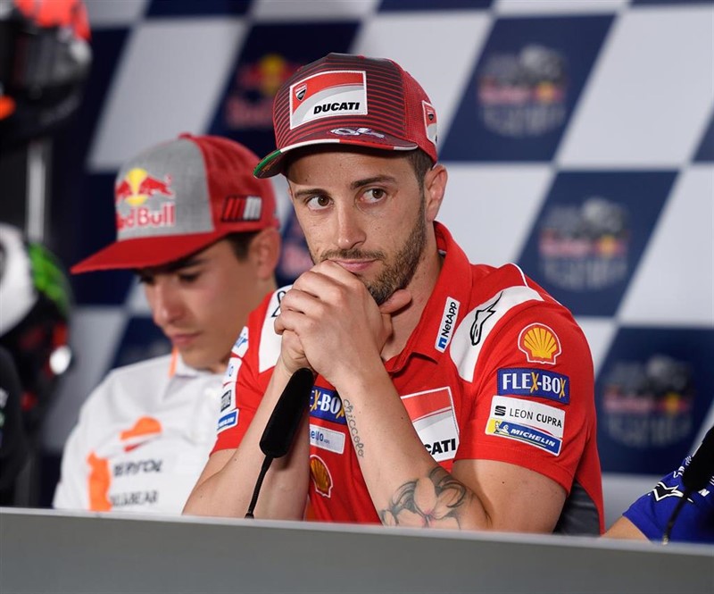 ep andrea dovizioso atiende a los medios en una rueda de prensa