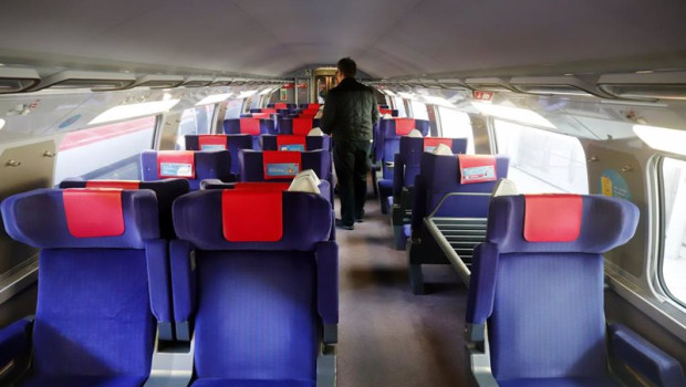 ep archivo   el nuevo tren de alta velocidad ouigo a su llegada a la estacion maria zambrano