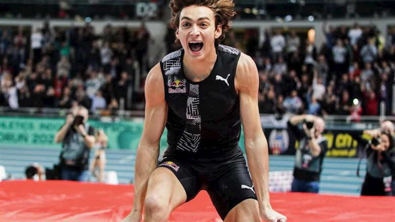 Armand Duplantis, después de batir el récord mundial de salto con pértiga. | Aleksandra Szmigiel/Bildbyran vi / DPA ep armand duplantis despues de batir el record mundial de salto con pertiga