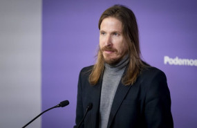 ep el portavoz de podemos pablo fernandez ofrece una rueda de prensa este lunes en madrid ep el portavoz de podemos pablo fernandez ofrece una rueda de prensa este lunes en madrid