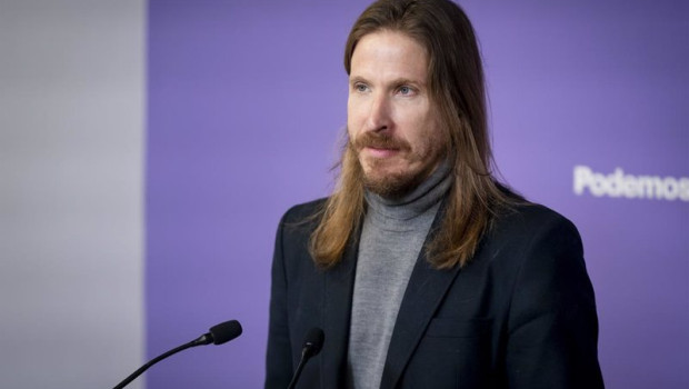 ep el portavoz de podemos pablo fernandez ofrece una rueda de prensa este lunes en madrid