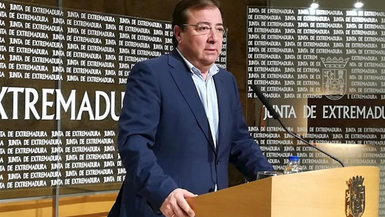 ep el presidente de la junta de extremadura guillermo fernandez vara en rueda de prensa