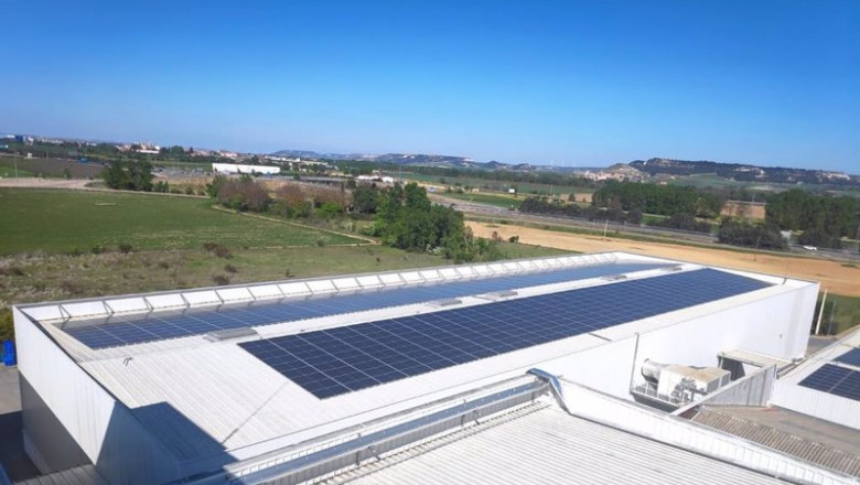Imagen de la instalación solar de autoconsumo instalada por Chocolates Trapa | TRAPA ep imagen de la instalacion solar de autoconsumo instalada por chocolates trapa