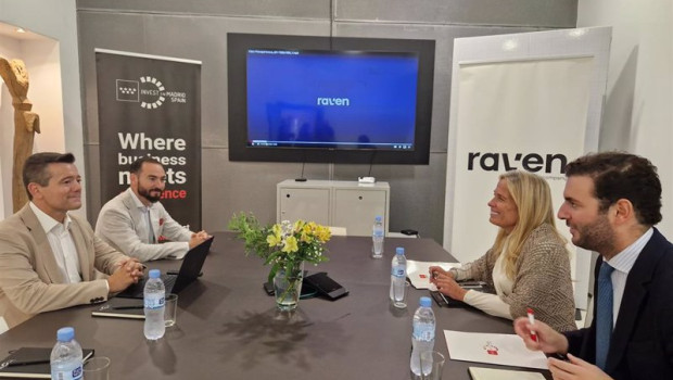ep la consejera albert visita la compania raven que ha trasladado su sede desde estados unidos con