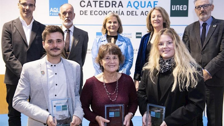 ep los premios catedra aquae premian la investigacion del agronomo alejandro blas con el galardon a ep los premios catedra aquae premian la investigacion del agronomo alejandro blas con el galardon a