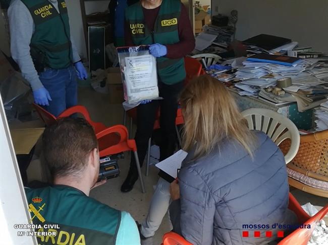 Operación contra la venta de material pedófilo. | GUARDIA CIVIL ep operacionla ventamaterial pedofilo