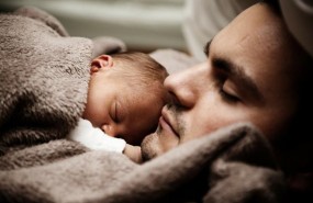ep padre e hijo durmiendo