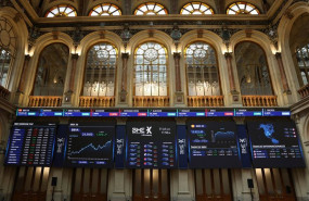 ep paneles del ibex en el palacio de la bolsa de madrid a 31 de julio de 2026 en madrid espana
