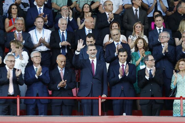 El Rey, Pedro Sánchez y Quim Torra en los Juegos del Mediterráneo | Europa Press ep rey pedro sanchezquim torralos juegosmediterraneo