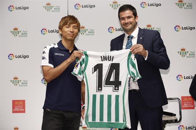 ep takashi inui presentadoreal betis