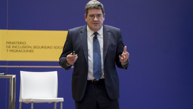 ep archivo   el ministro de seguridad social inclusion y migraciones jose luis escriva