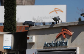 ep archivo   entrada de la sede de arcelormittal