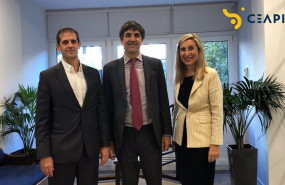 ep archivo   francisco velazquez presidente de axon partner group gonzalo garcia andres secretario