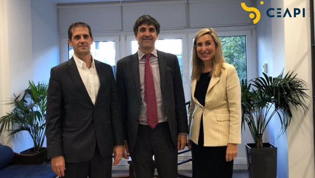 ep archivo   francisco velazquez presidente de axon partner group gonzalo garcia andres secretario