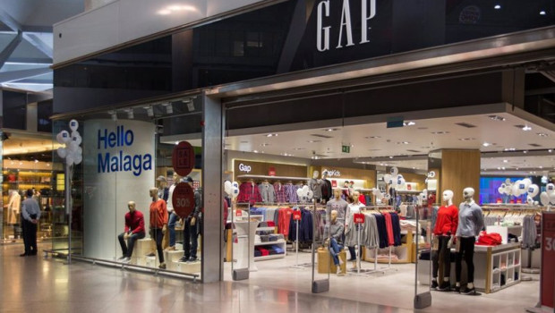 ep archivo   tienda de gap en el aeropuerto de malaga
