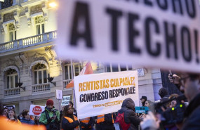 ep archivo   un grupo de personas durante una manifestacion frente al congreso por el fin de la