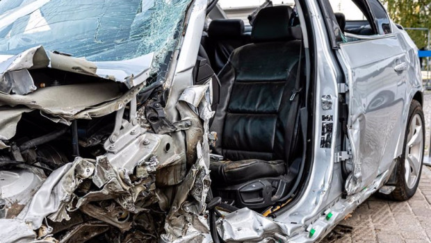 ep archivo   vehiculo siniestro total tras un accidente de trafico
