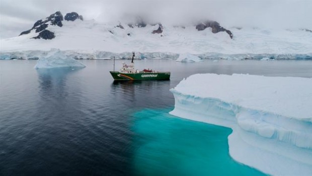 ep barco artic sunrisegreenpeacecharlotte bay enpeninsula antartica