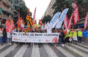 ep concentracion de trabajadores de banco sabadell en sabadell para protestar por el ere ep concentracion de trabajadores de banco sabadell en sabadell para protestar por el ere