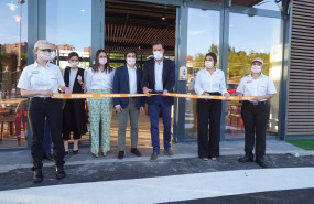 ep el alcalde de valladolid c en la inauguracion del primer restaurante popeyes en cyl ubicado en