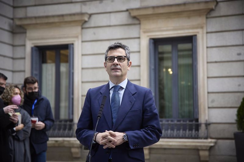 El juez levanta el secreto del caso Pegasus y cita como testigo al ministro Bolaños