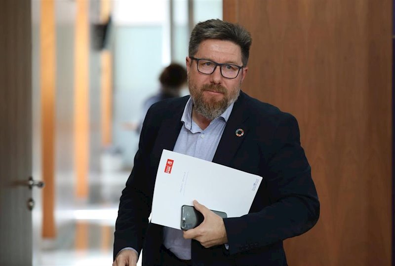 ep el portavoz adjunto del grupo parlamentario socialista rodrigo sanchez haro en el parlamento