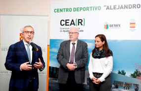 ep el presidente del coe alejandro blanco junto el presidente de la comision de ayuda al refugiado