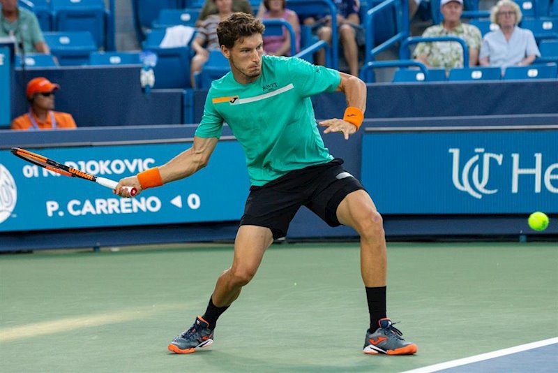ep el tenista espanol pablo carreno ejecuta un golpe en un torneo