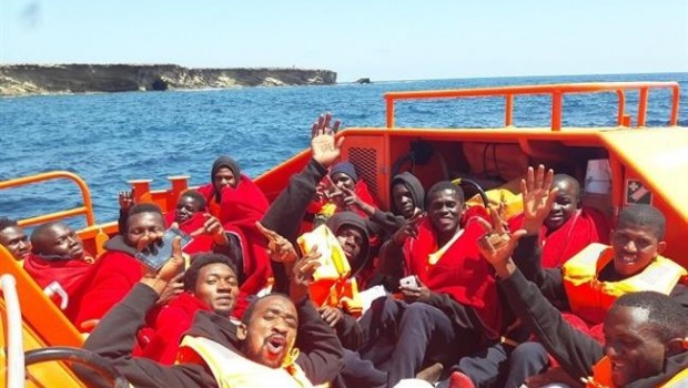 ep inmigrantes rescatadosuna patera