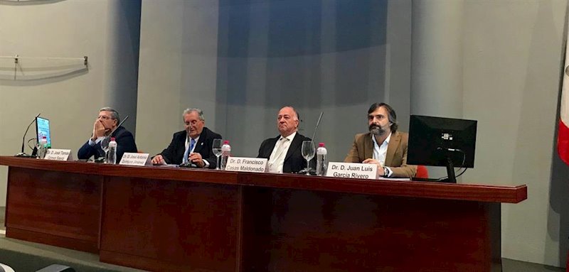 ep mesa presentacion de la guia de medicos de familia