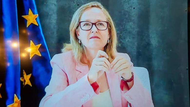 Nadia Calviño, vicepresidenta primera del Gobierno, durante su intervención por vía telemática en la sesión inaugural del curso APIE UIMP 2022. | APIE ep nadia calvino vicepresidenta primera del gobierno durante su intervencion por via telematica en