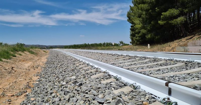 ep tramo de linea convencional de albacete donde adif prueba la tecnica ep tramo de linea convencional de albacete donde adif prueba la tecnica