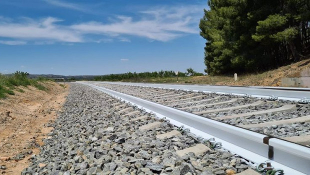 ep tramo de linea convencional de albacete donde adif prueba la tecnica