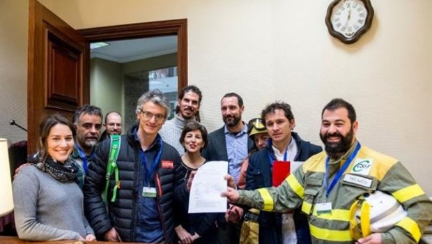 ep unidosregistraestatutobrif