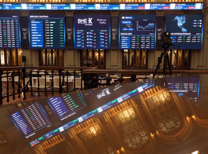 El Ibex 35 y Europa cierran en rojo tras la subida de tipos y el tono duro del BCE