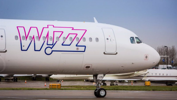 ep wizz air anuncia tres nuevas desde malaga valencia y gran canaria para el proximo otono