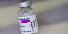 coronavirus des vaccins astrazeneca produits en grande bretagne expedies en australie rapporte la presse 20210411104428 