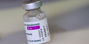 coronavirus des vaccins astrazeneca produits en grande bretagne expedies en australie rapporte la presse 20210411104428 