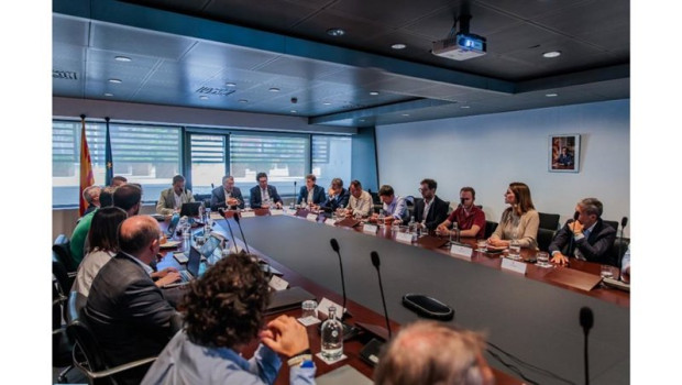 ep archivo   catalunya constituye la mesa publico privada para el impulso del vehiculo electrico