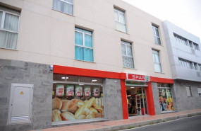ep archivo   fachada de la tienda de spar en el barrio de salinetas en telde