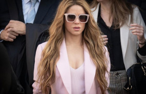 ep archivo   la cantante shakira a su salida de la audiencia nacional el dia que comienza su juicio