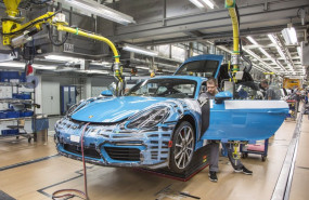 ep archivo produccion de porsche en zuffenhausen alemania ep archivo produccion de porsche en zuffenhausen alemania