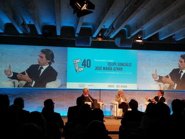 Aznar y González en un debate de 'El País' | EUROPA PRESS ep aznargonzalezun debate de pais