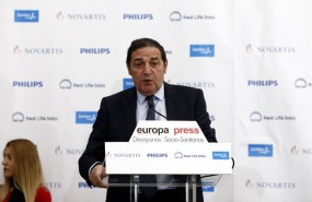 ep desayuno socio-sanitarioeuropa pressantonio maria saez aguado