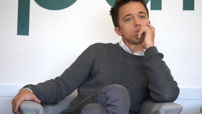 ep el candidato de mas pais-equo a la presidencia del gobierno inigo errejon durante un acto