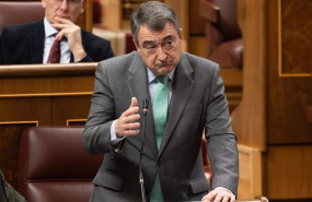 ep el portavoz del pnv aitor esteban interviene durante una sesion de control al gobierno en el