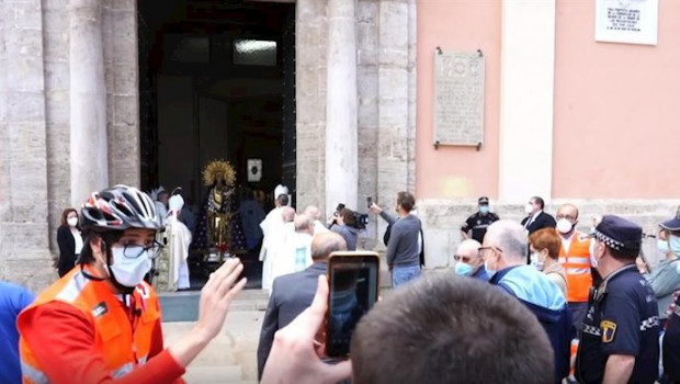 ep la basilica muestra la virgen de los desamparados