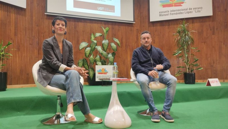 ep la ministra de inclusion seguridad social y migraciones elma saiz y el secretario de ugt javier
